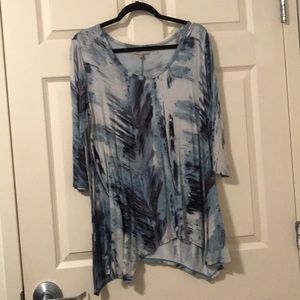 philosophy 3/4 sleeve top